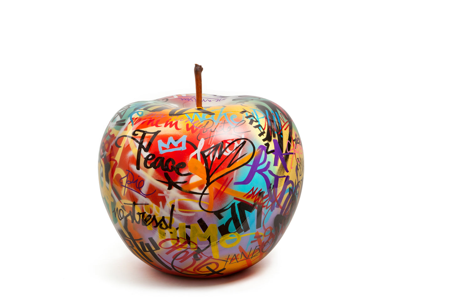 Eple Skulptur Graffitti by Bruno Jorge Monteiro e Silva